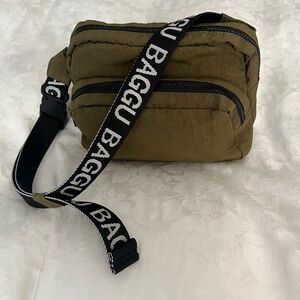 BAGGU Green and Black Belt Bag Adjustable Strap